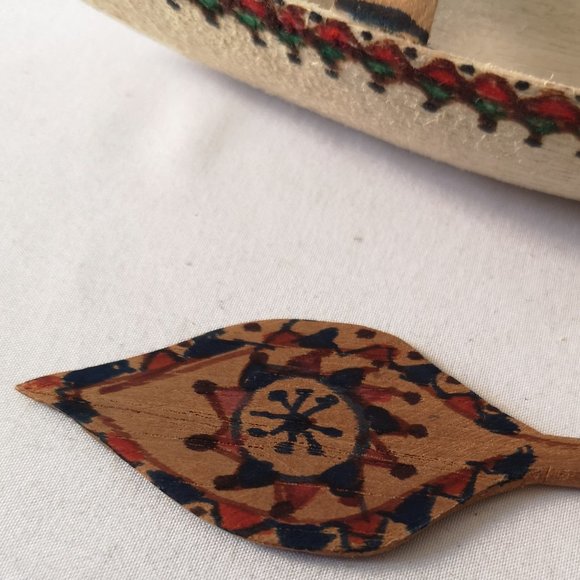 Lovely Vintage Handmade and Hand-painted Canoe with Paddle, San Pablo Peru 1993 - Picture 3 of 5